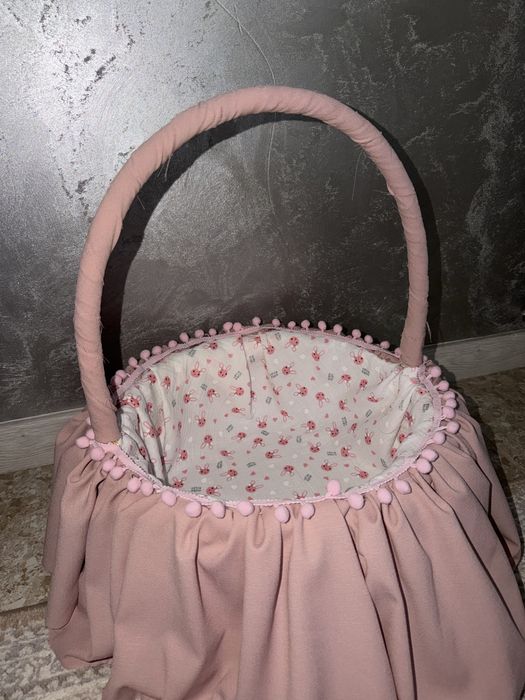 Продам добра корзинку без наполнителя