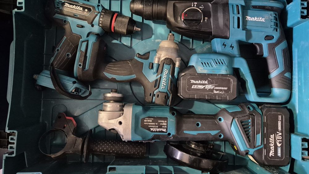 Професионални акумулаторни инструменти MAKITA
