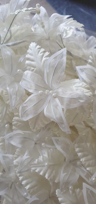 140 Бутониери за сватба