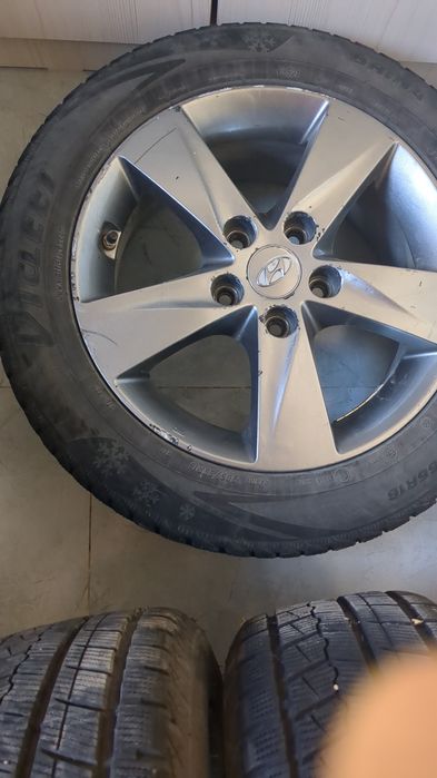 Диска и пакришка хундай элентра 4 шт