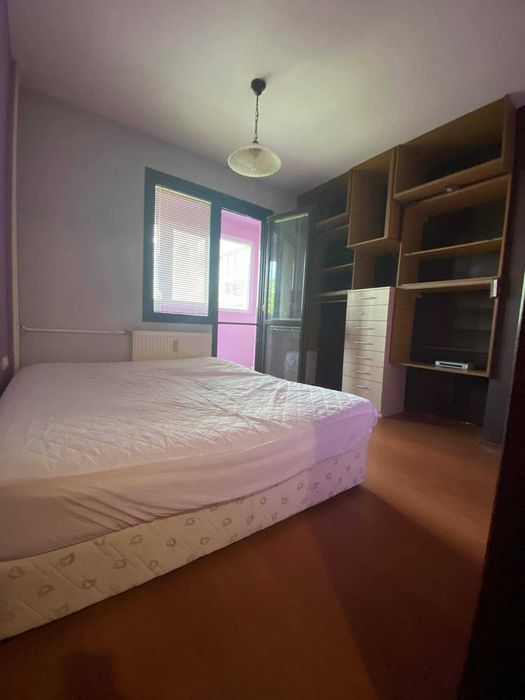 Дава се под наем Тристаен апартамент в Бургас, Славейков - 70 кв.м за 255 € - Снимка #2