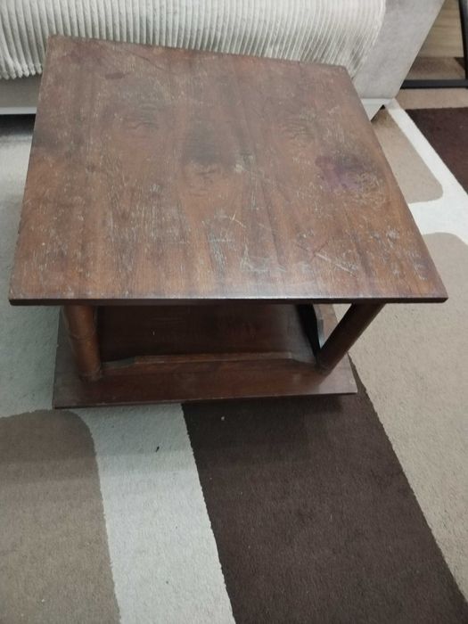 Продам стол журнальный