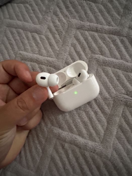Продам Airpods pro 2