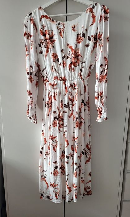 Vând set rochie midi+guler