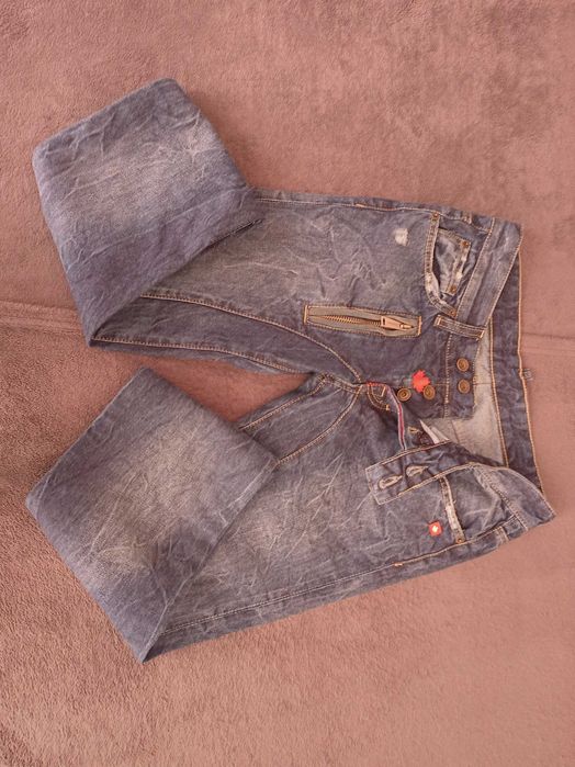 Disquared, Дискуаред, дънки