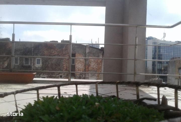 Ap. 2 cam. Piata Muncii bloc 2011