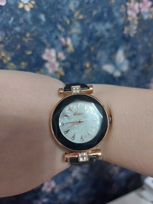 Модерен комплект: Два часовника за всеки повод!