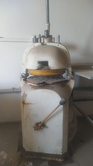 srochna!!! lavash, hamir, zuvala, kanditer, pech uskunalar sotiladi