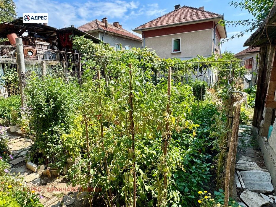 Продава се Етаж от къща в Мездра - 152 кв.м за 461 €/кв.м - Снимка #1