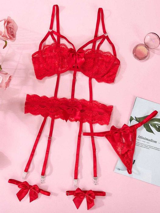 Дамско еротично бельо с жартиери в червен цвят с панделки