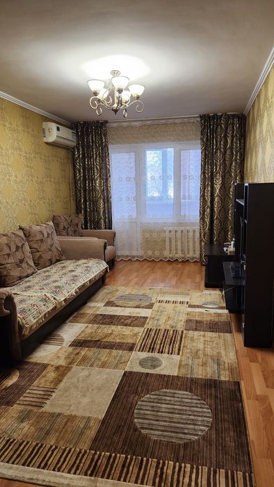 Продается 2-хкомнатная квартира 2/5