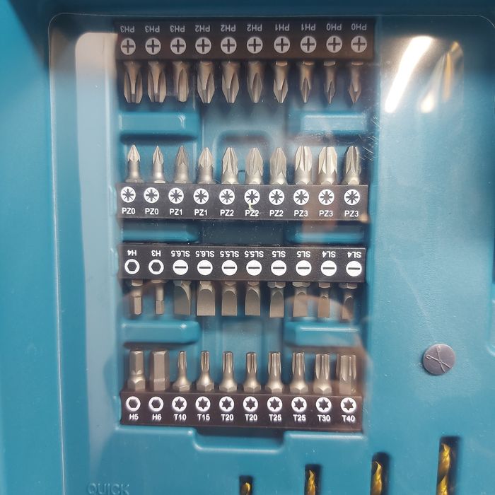 ПРОМОЦИЯ.Акумулаторен перфоратор Makita DHR171RAX3