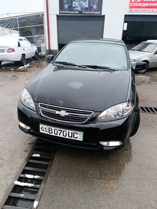 Продам Жентру черную ( Jentra )