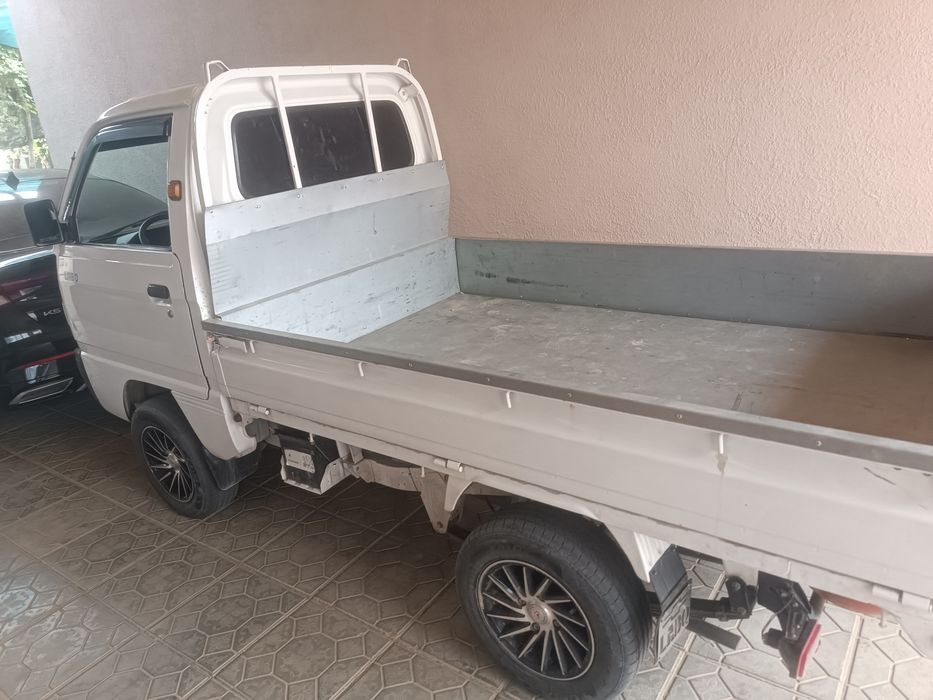 Labo sotiladi yili 2023 probek 88 000 km polni ful shumka kraska toza