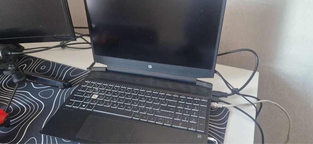 HP Pavillion игровой ноут