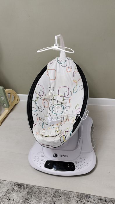 Электронная люлька 4MOMS