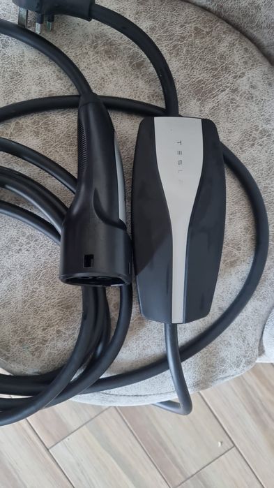 Cabluri si statii masini electrice Hibrid Bmw Audi Hyundai Mercedes Ford jaguar