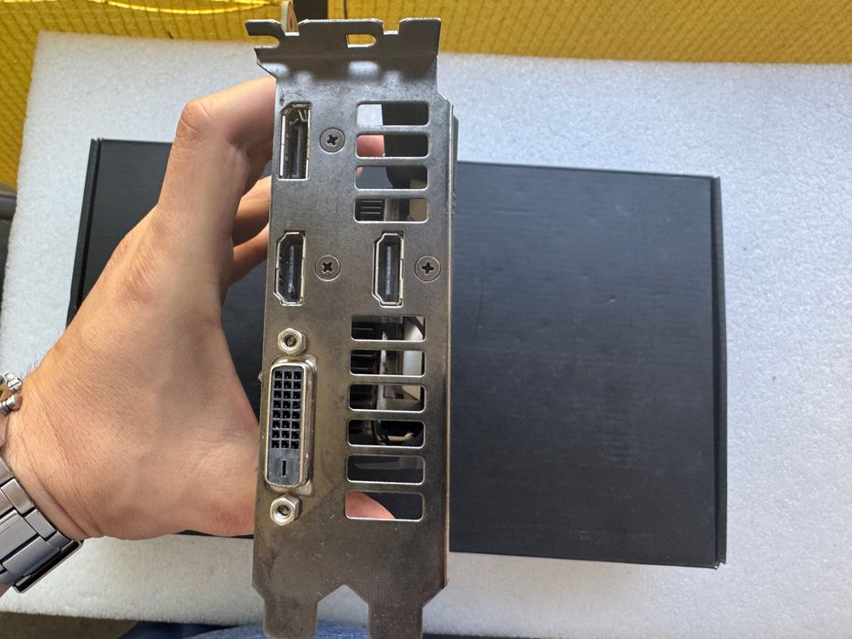 Nvidia GTX 1660 Ti ASUS 6Gb