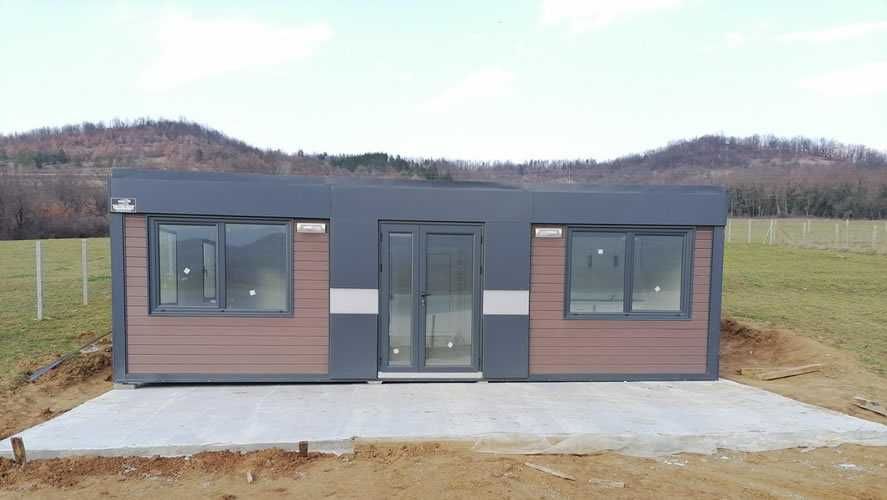 Casa Modulara, Garaje Auto si Containere stil birou din structura metalica si panou sandwich termoizolant