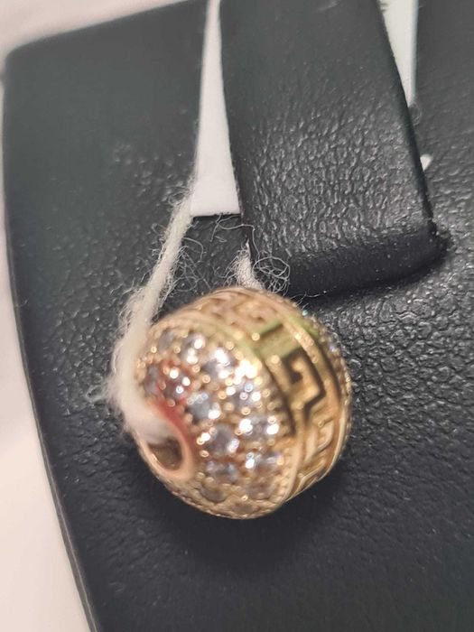 Charm aur 14k 1.89g(b67419.2/AG2 Tudor1)