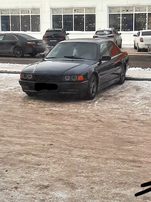 Продам бмв 7 серии