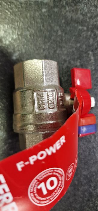 Vând robineti PN20 / DN30