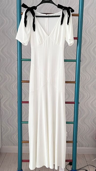 Белое летнее, легкое платье