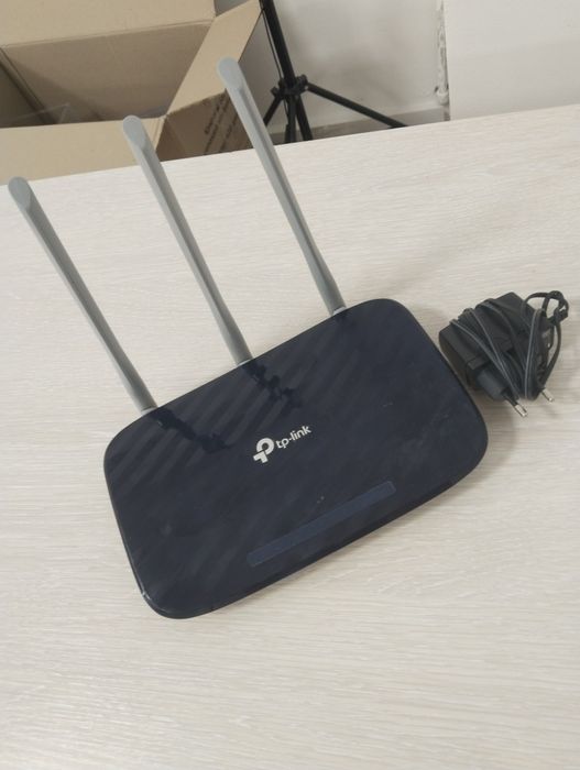 Продам вай фай роутер Archer C20