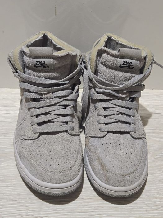 Adidas unisex Nike air Jordan 1    40