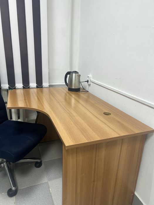 Стол офисный качественный