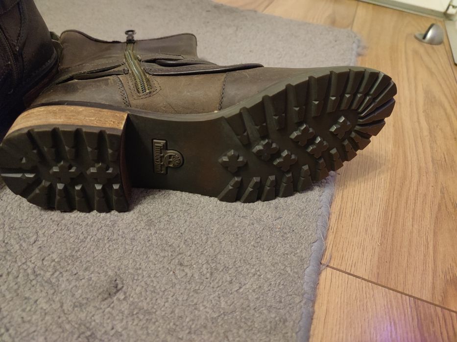 Боти Тенденс, Тимбърленд