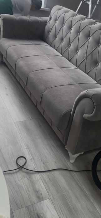 Продам диван велюр