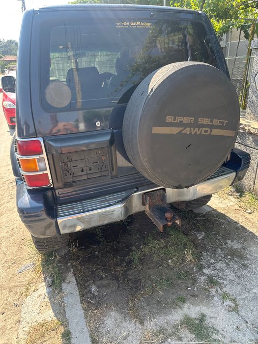 Продава се на части