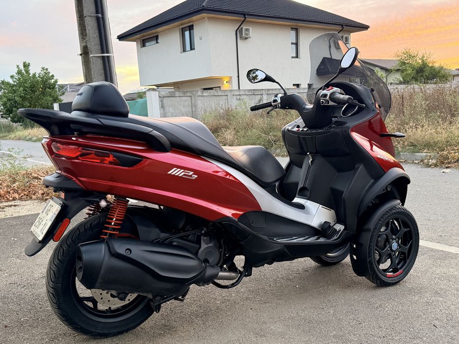 Piaggio mp3, piaggio 3 roti, mp3 400cc hpe, scuter conduci cu B