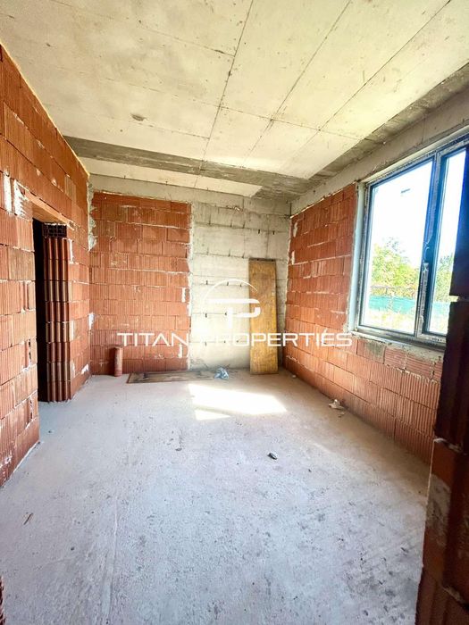 Продава се Къща в Пловдив, Беломорски - 280 кв.м за 1250 €/кв.м - Снимка #1