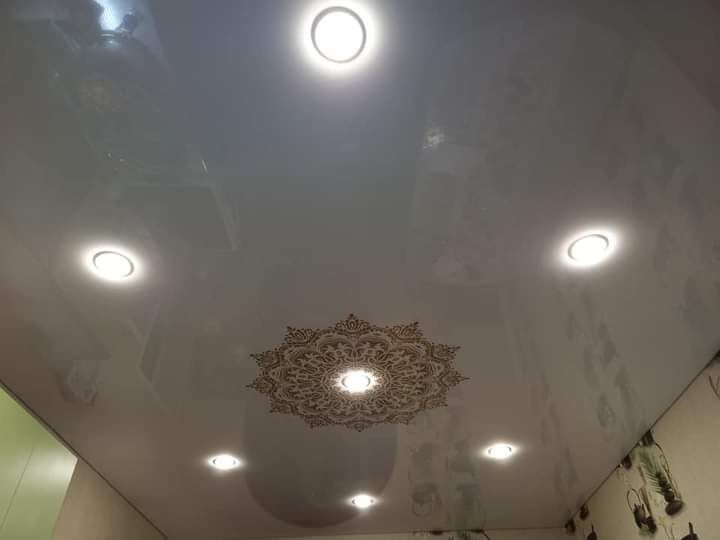 Натяжные потолки