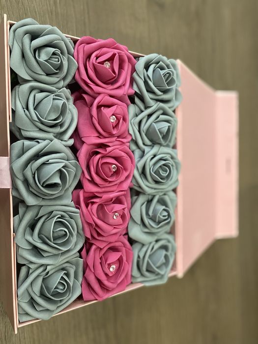 Кутии с вечни рози. Подарък за рожден ден, 8-ми март, юбилей, бал!