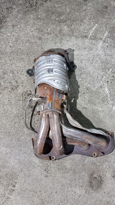 Выпускной колектор на Toyota Estima.