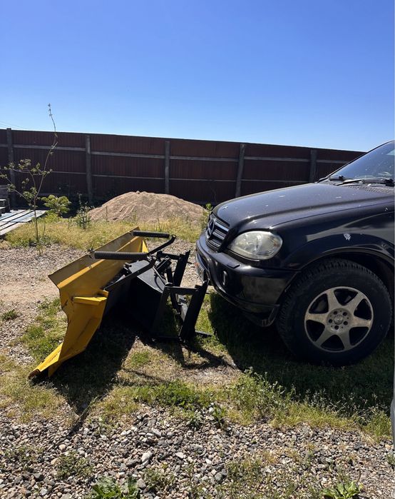 Lama de zapada pentru Autoutilitara / SUV / Tractor lungime 2m inaltime 70cm  Vine echipata cu cilindru , Import Austria