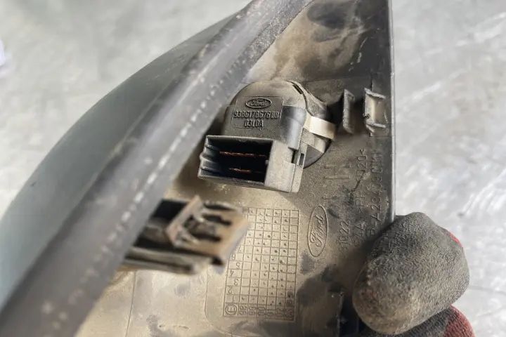 Buton reglaj oglinzi Ford Focus 2003 1.8 Tddi MT (90 hp)