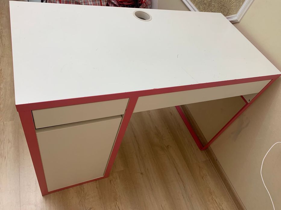 Письменный стол икеа