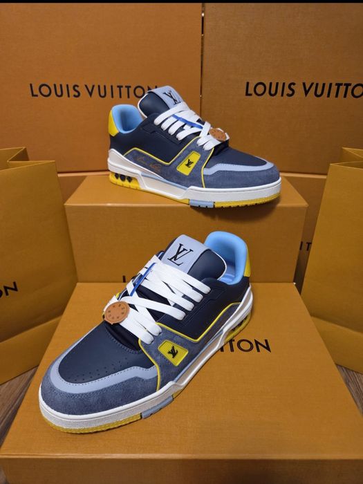 Louis Vuiiton trainers