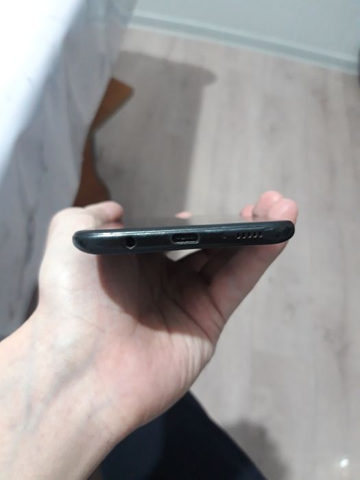 Самсунг А20 часы вместе