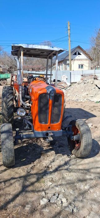 Tractor de vanzare