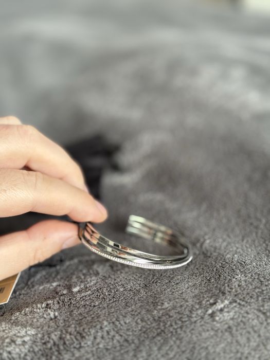 BOSS bratara solida femei model Saya 1580284 argintiu cu cristale noua