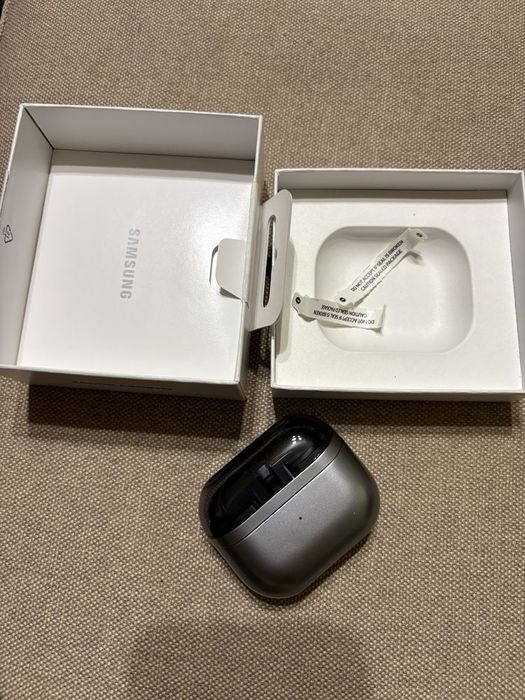 Продам наушники Galaxy buds 3