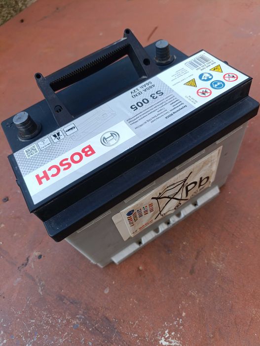 Акумулатор Bosch 12V 56AH десен плюс