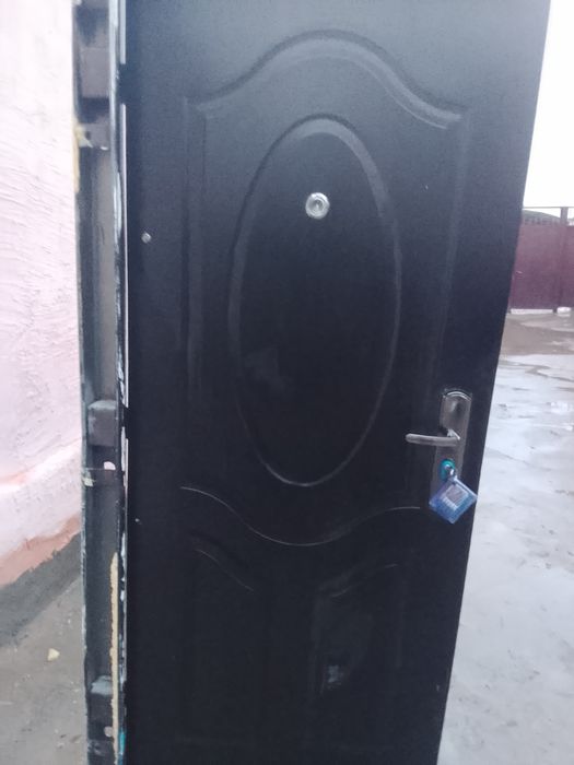 Буу есік сатылады