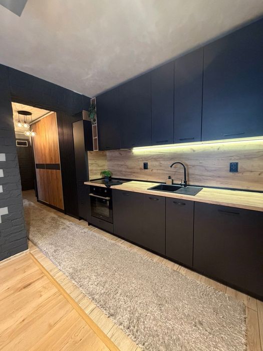 Продава се Тристаен апартамент в София, Дружба 1 - 90 кв.м за 986 €/кв.м - Снимка #1