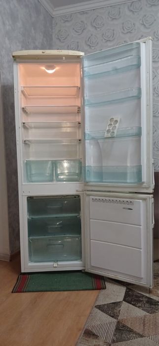 С доставкой холодильник продаю в хорошем рабочем состояни Высота-1м79
